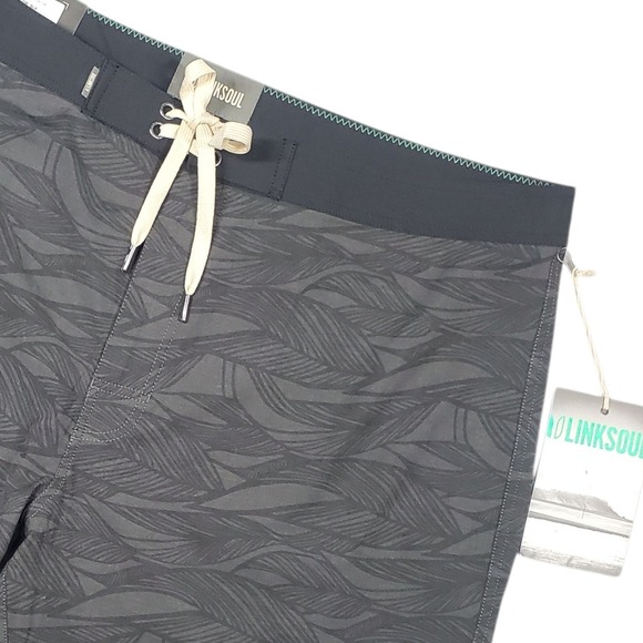 Linksoul Boardwalker Shorts Mens‎ 38" Board Shorts Black Leaf Print Hybrid Surf - Picture 7 of 14